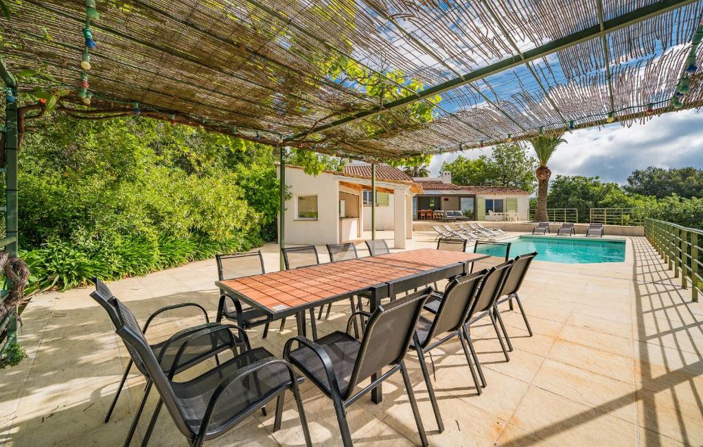House With Pool Panoramic View - 4