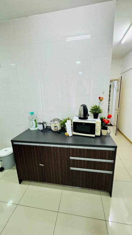 Kitchen, Vista Alam Roomstay Homestay in Shah Alam