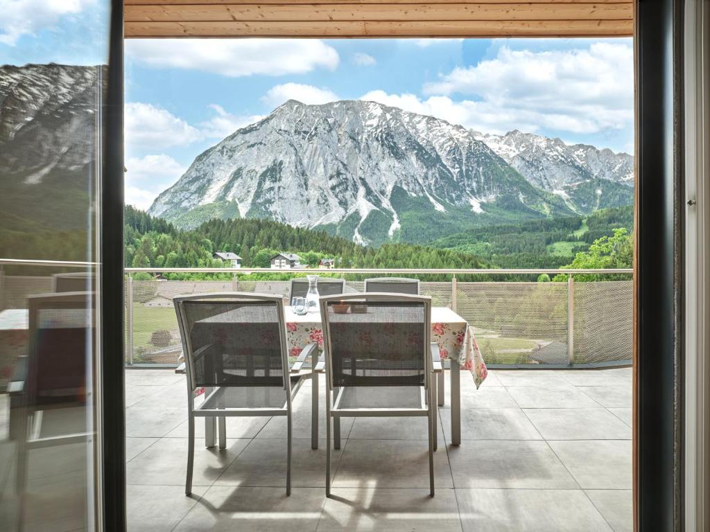 The Mountain Suite Top 11 - Tauplitz Residences by AA Holiday Homes - 2
