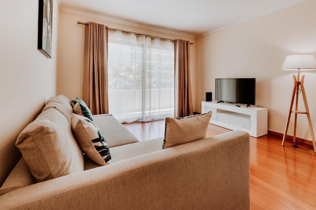 Monumental Lidoview, Funchal