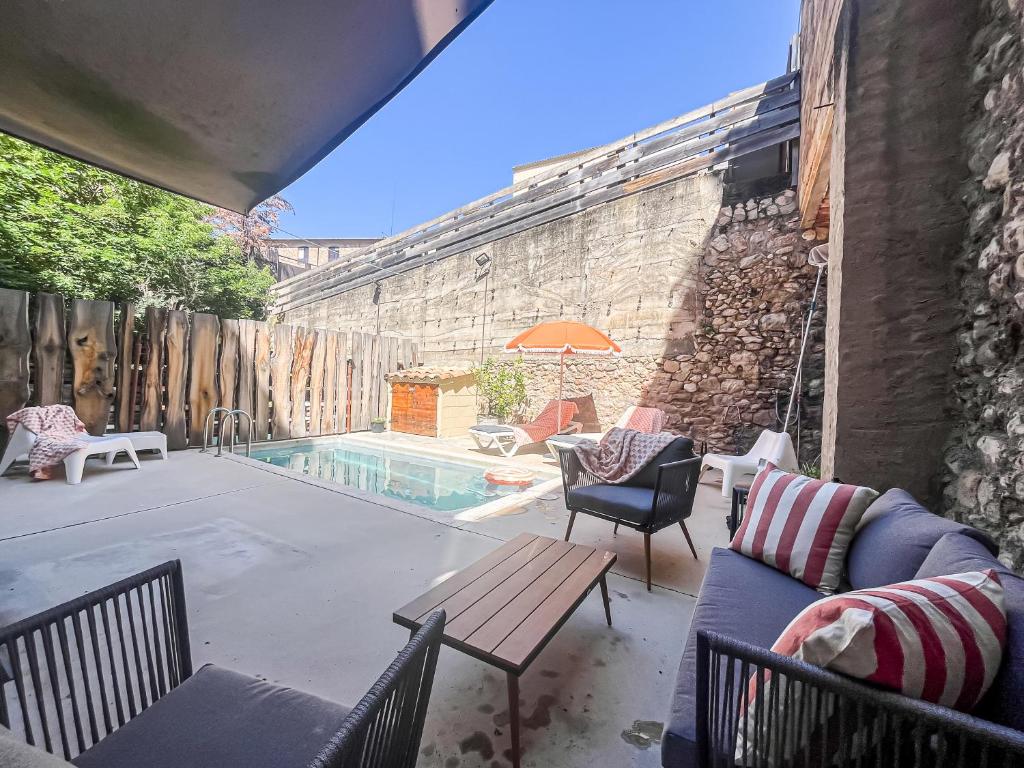 Aptw Pool in heart of old town - 5