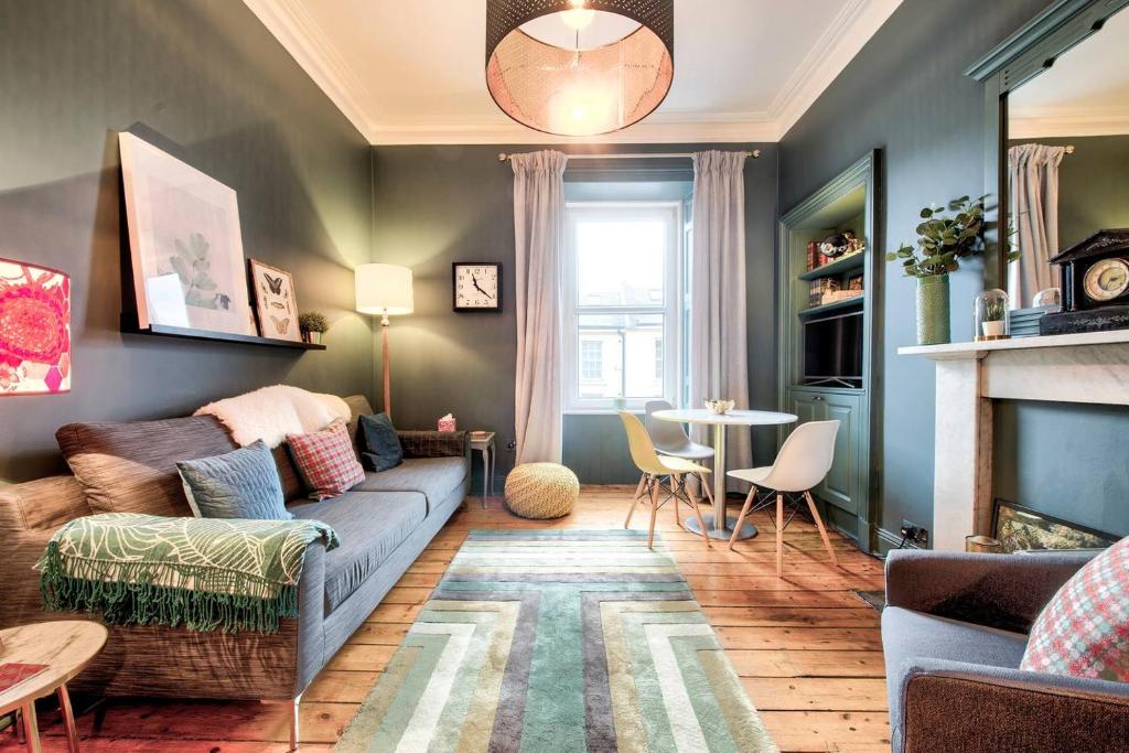 GuestReady - Stylishly presented City Centre Ap, Edinburgh
