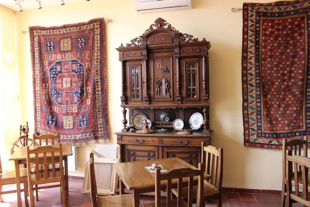 Yerevan Silk Road Hotel Additional
