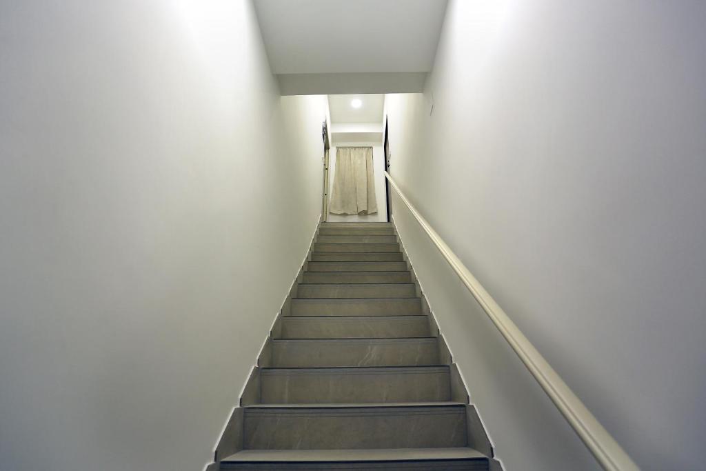 THEOS Holidays Apartments - 5