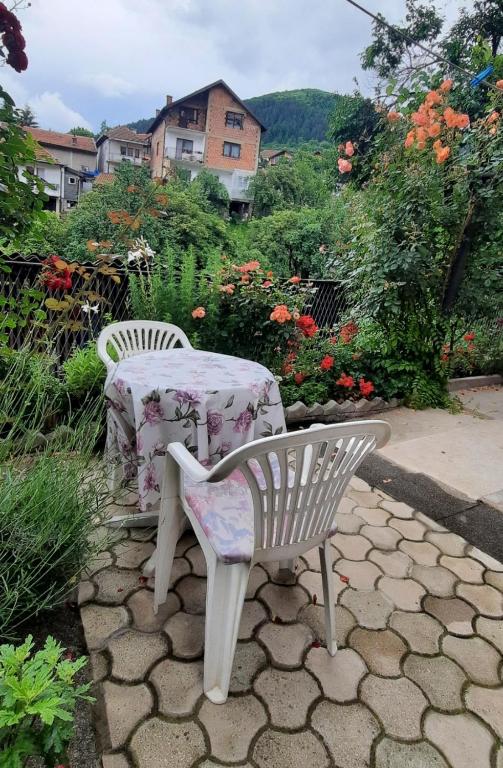 Sunset Apartment, Visoko