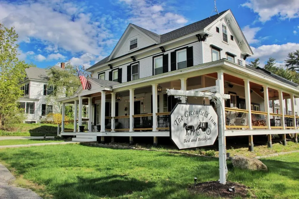 The Greenfield Inn，位于Greenfield的酒店