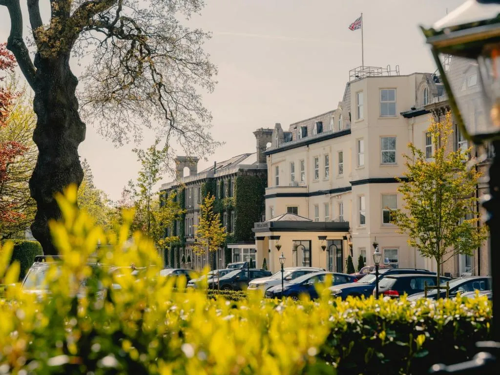 The Spa Hotel, hotel in Royal Tunbridge Wells