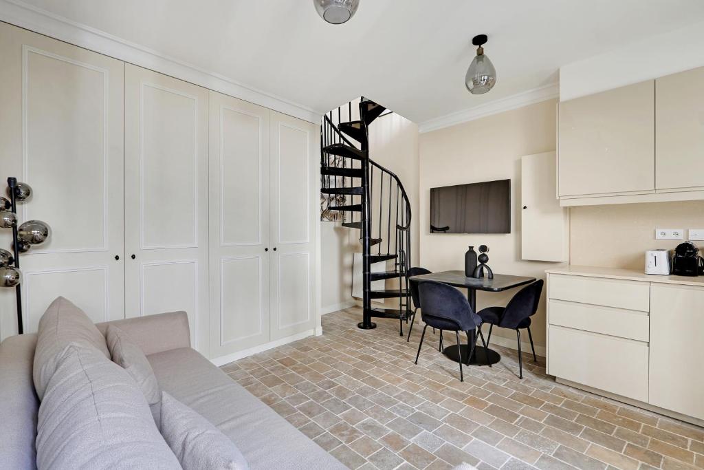 Pick A Flat's Apartment in Montmartre - Rue Lepic - 5