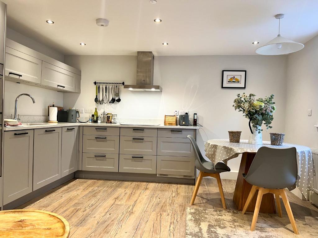 Wren Cottage, Coleford photo 3