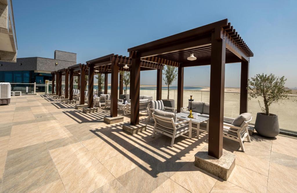 Sea Point Hotel Dubai Islands — Beach in Dubai