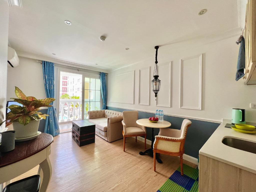 Seven Seas Cote d'Azur D306 - 1 bedroom Cozy apartments in a premium Condo near the sea, Na Jomtien