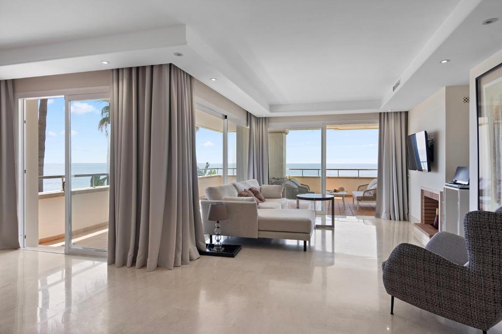 Front line beach luxury apartment in Heaven Beach - 5