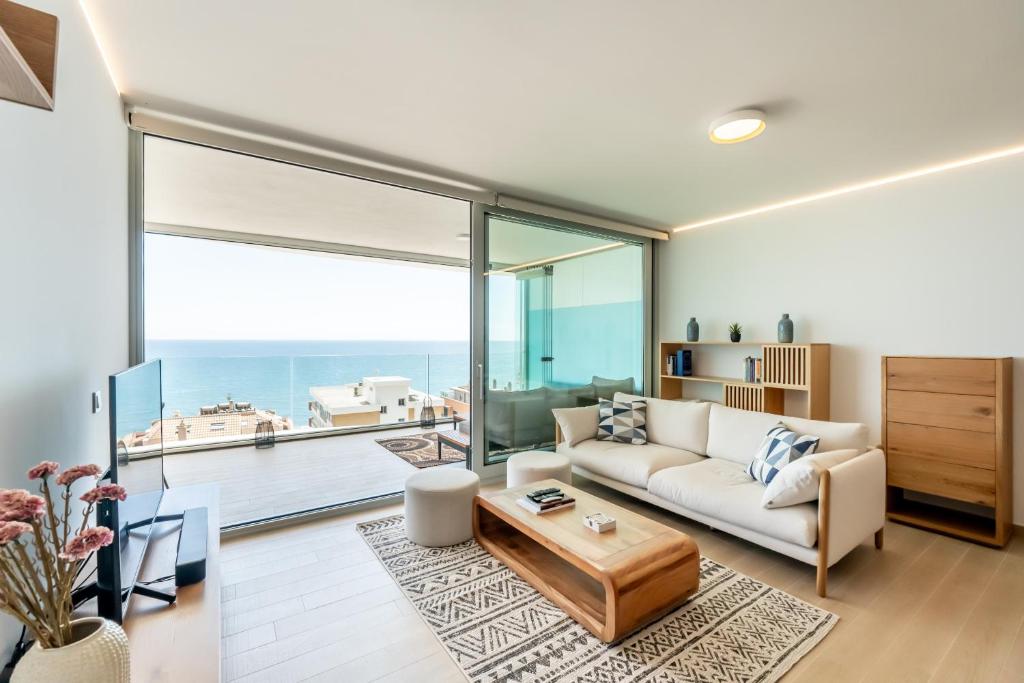 AMAZING SEA VIEWS - The Wave II, Pool and Sea View - 4