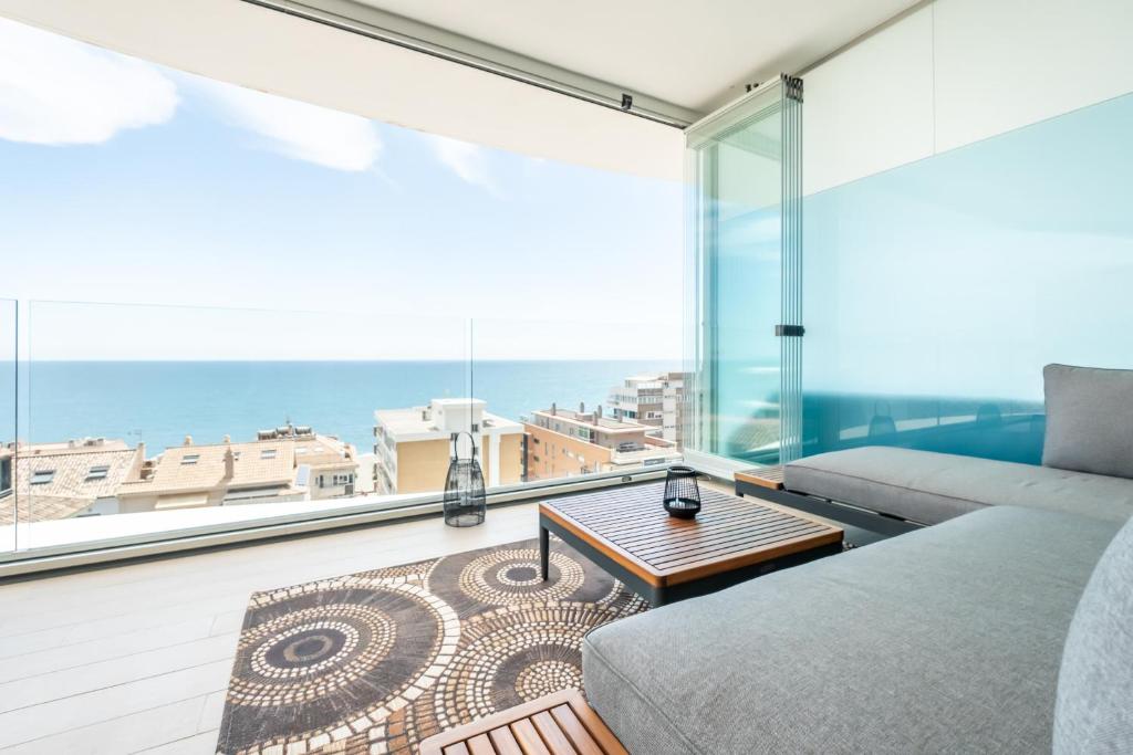 AMAZING SEA VIEWS - The Wave II, Pool and Sea View - 5