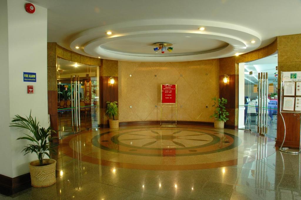 Camelot Hotel photo
