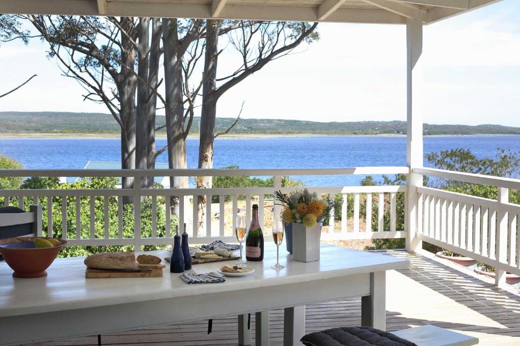 The Anchorage, Stanford