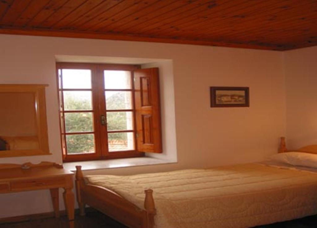 Theoni's House photo