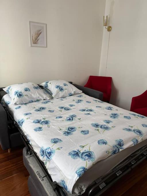 Charmant Appartement au Moulin Rouge - 2