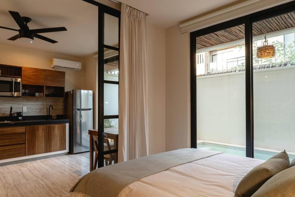Private Pool & Terrace - Sleeps 4 Near the Beach - B104 - 4