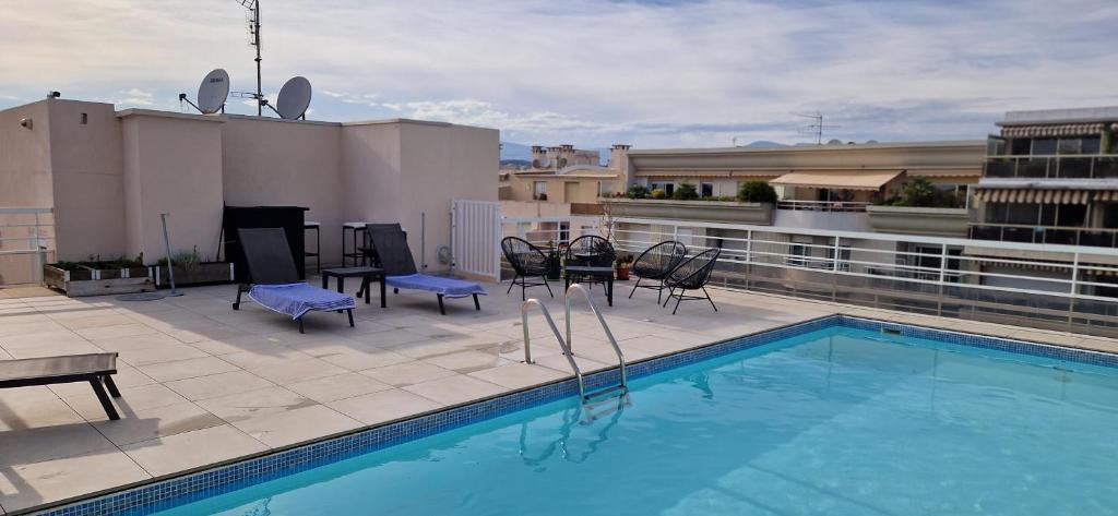 Juan 4 prs, clim, 300m plage, piscine, parking - 1