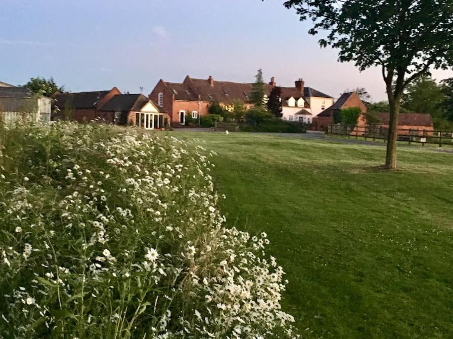 Cottage barn conversion on working farm, Worcester