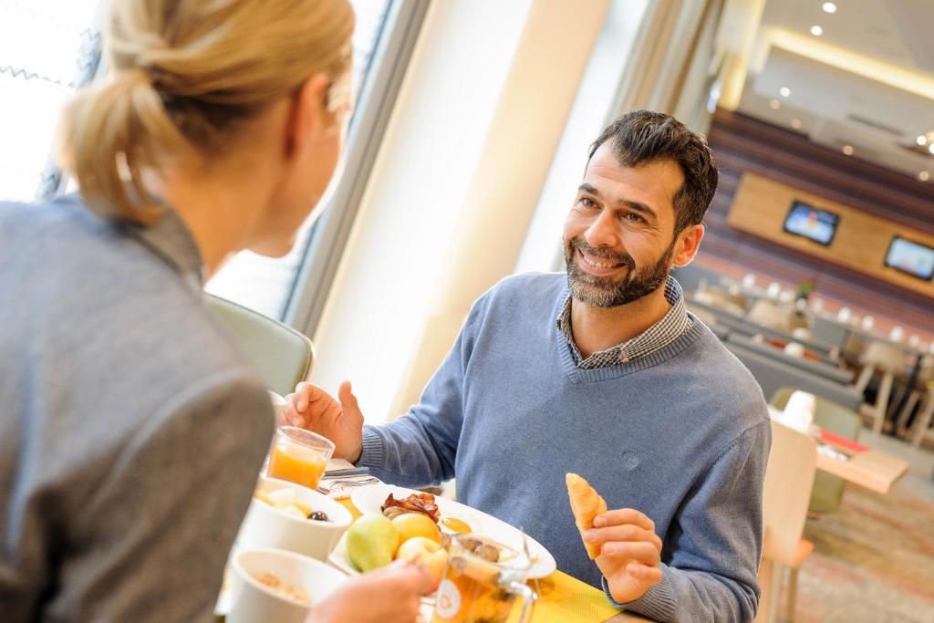 Yiyecek ve İçecekler