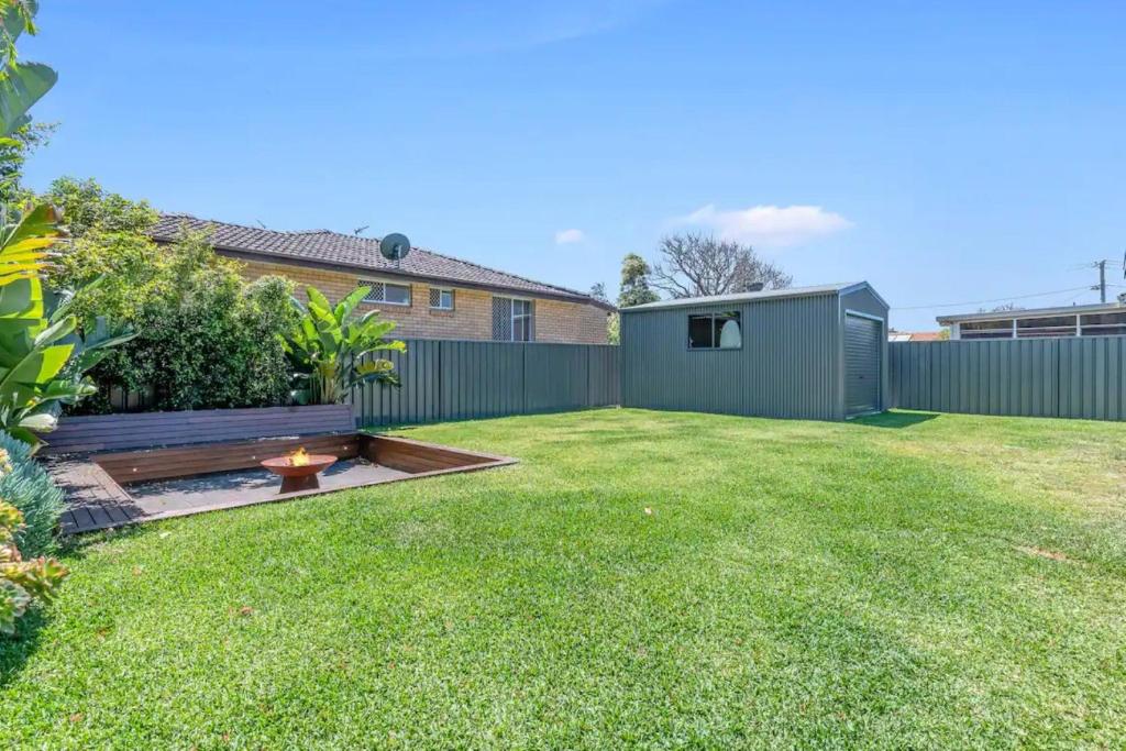 Bay Escape, 32 Wahgunyah Rd - Beautiful property with boat parking, WiFi and ducted air conditioning, Nelson Bay