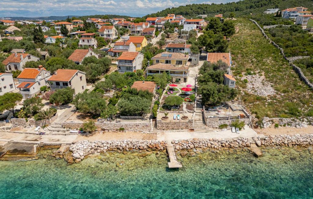 Pet Friendly Apartment In Zdrelac, Ždrelac