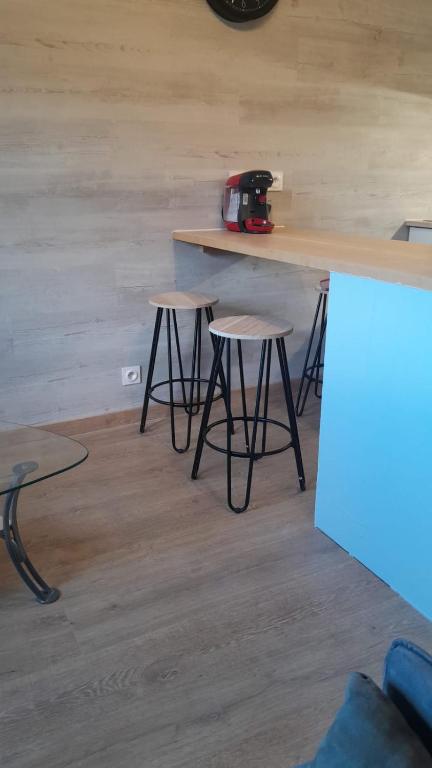 Appartement refait à neuf à 10min de Praloup - 2