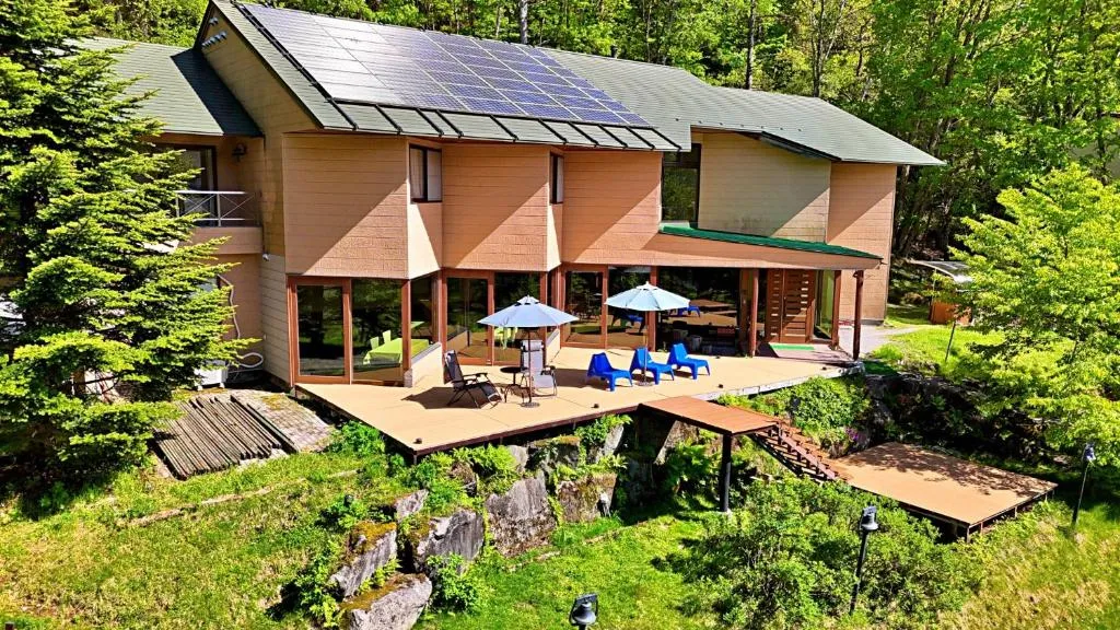 ペンション湖風 KOFU a lodging accommodation, hotel in Tateshina