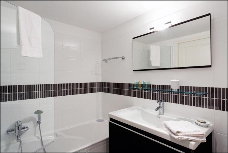 Sunlight Properties - Bugatti - Beausoleil, France 1 Bedroom, stunning holiday rental apartment with balcony - 5