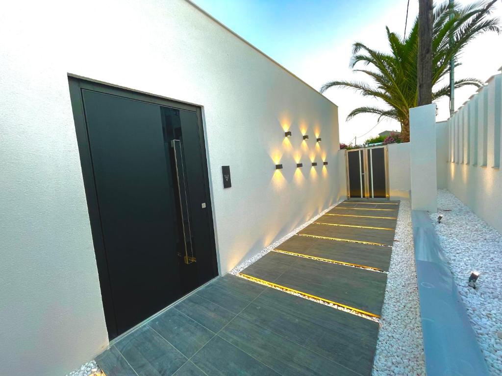 Poseidon Beach Hotel — Hotel building in Laganas, Ionian Islands
