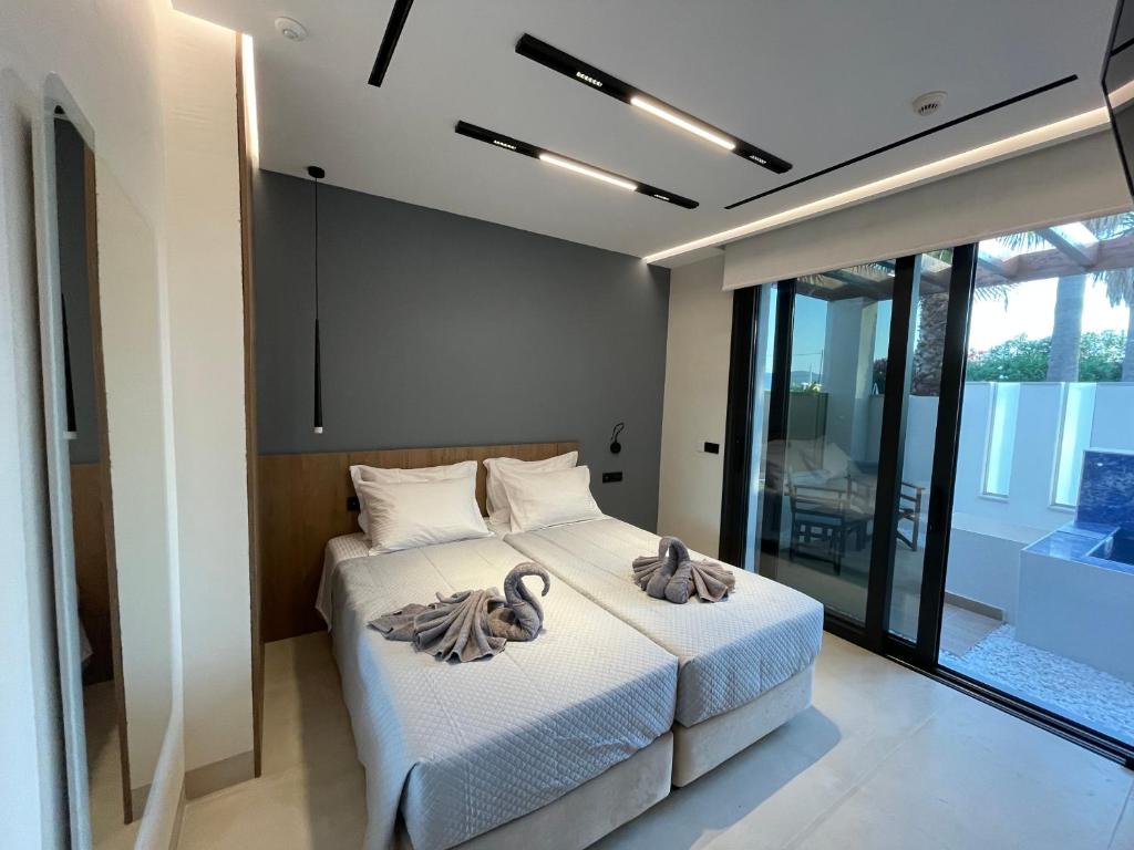 Poseidon Beach Hotel — Hotel rooms in Laganas, Ionian Islands