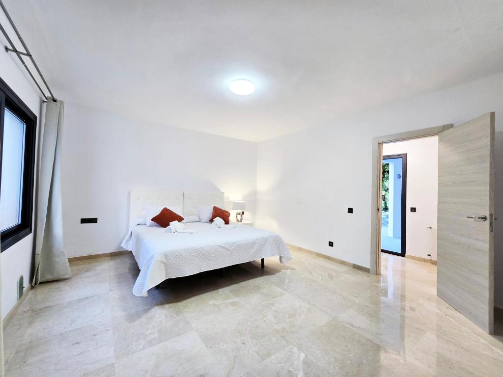 AA Guest - Jardines de Generalife Luxury Eco Villa with Private Pool - 5