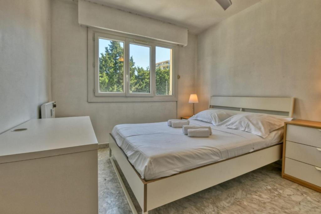 LA ROSERAIE for 6 By Sunset Riviera Holidays - 2