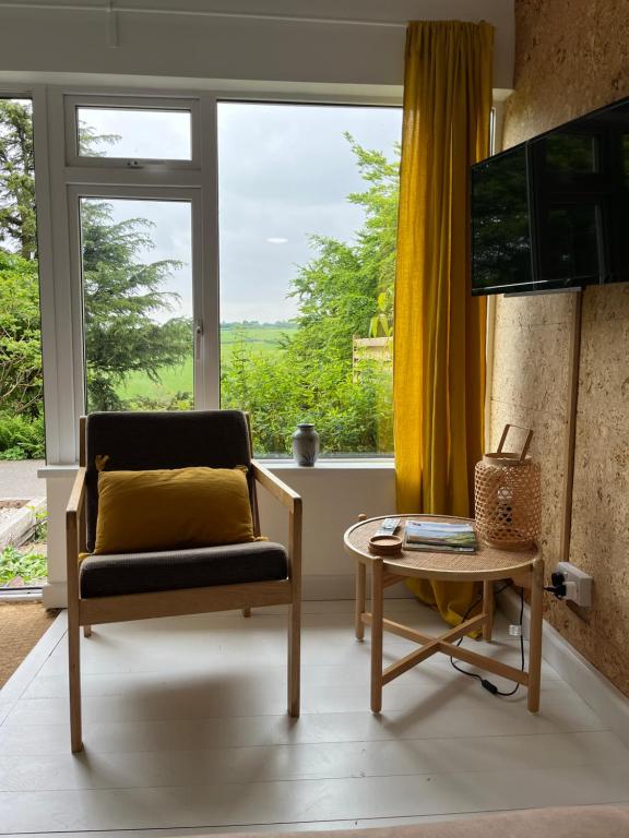 Kingfisher, Moor and Sea Holidays, a beautiful space overlooking Exmoor, Lynton