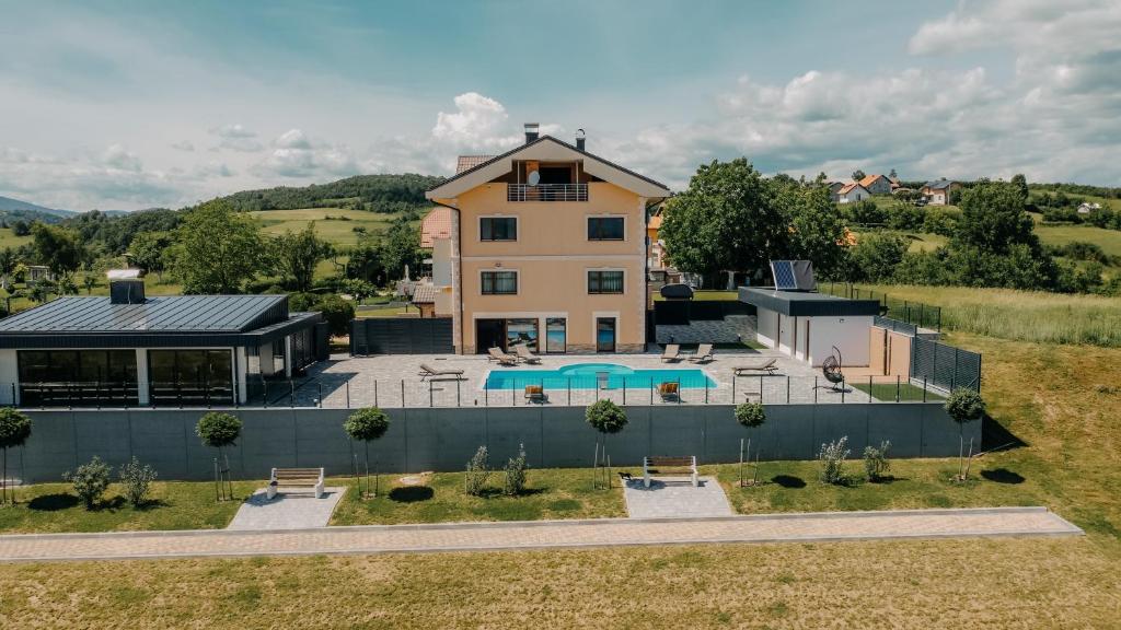 Villa Lamija - 1