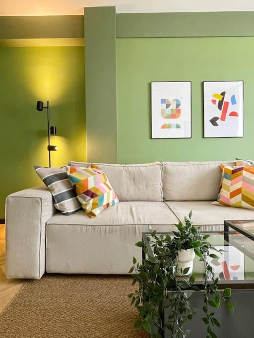 Consensus - Calea Victoriei, Bukurešť