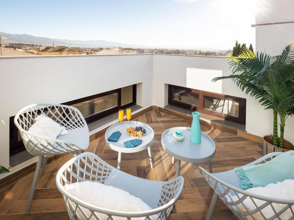 ChezmoiHomes Santiago Duplex Penthouse - 5