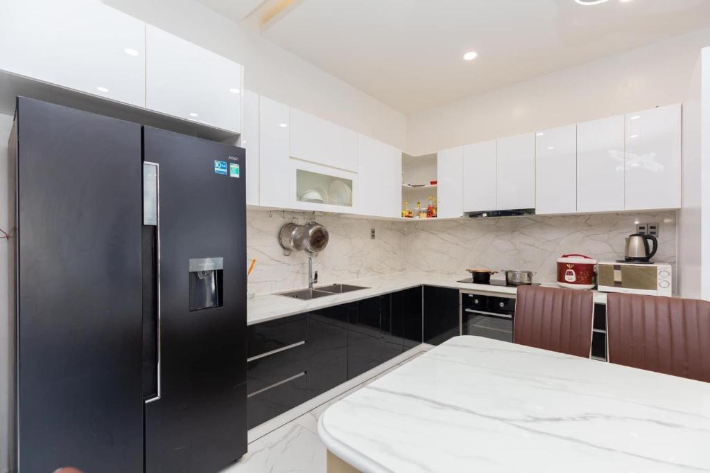 Villa Kim Ngân 9 &#8211; Bida &#8211; Karaoke &#8211; Đi Bộ Ra Biển