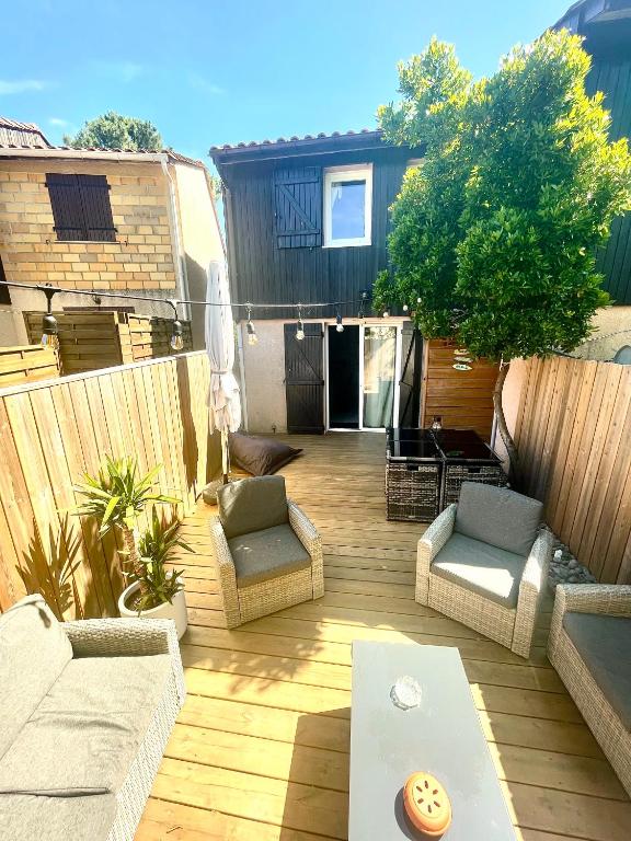 Maison pour 5, piscine, Lacanau Océan dans le golf - 2