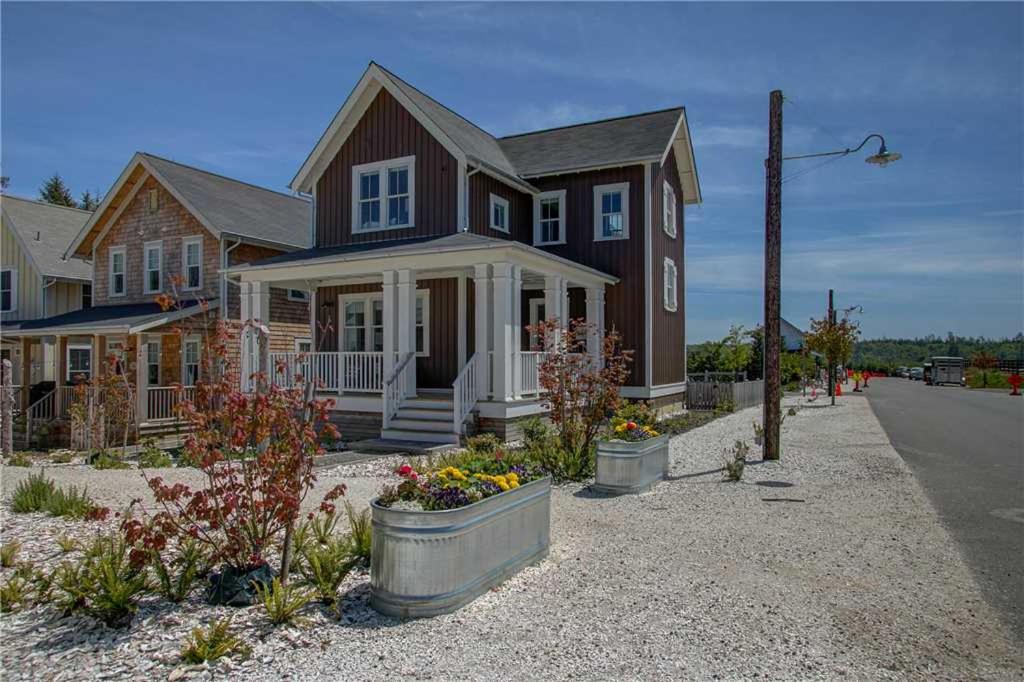 Shifting Gears by Seabrook Hospitality, Pacific Beach