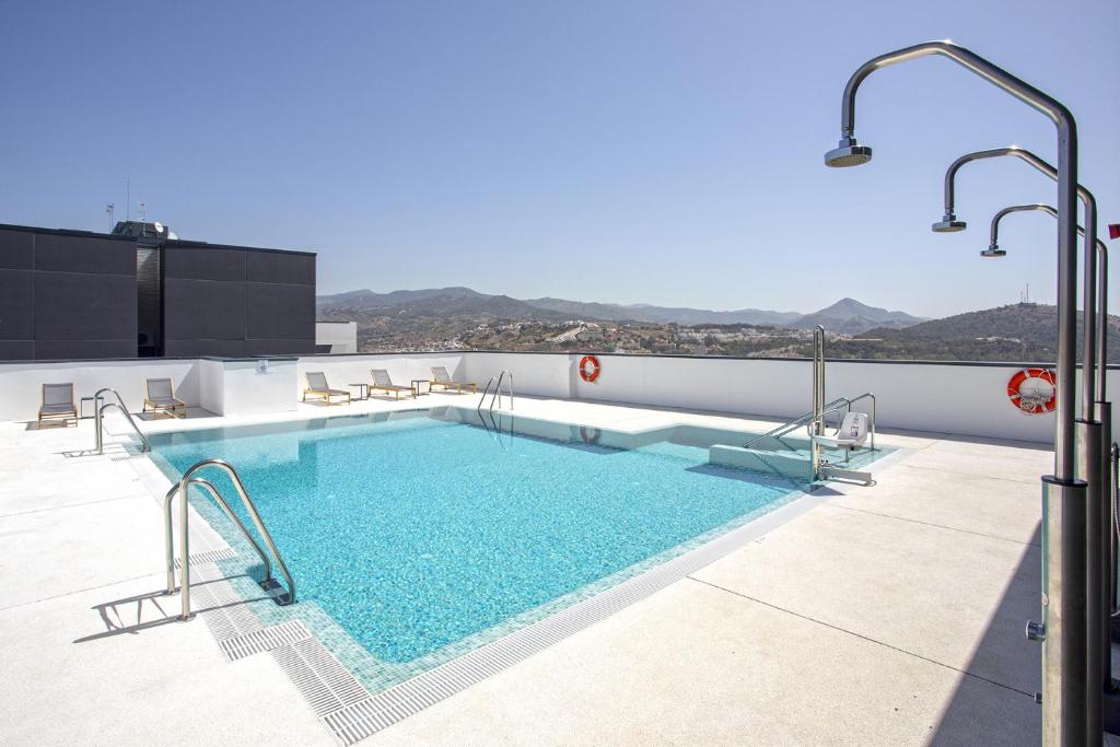 -MalagaSunApts-UrbanSKy Crazy Views - 3