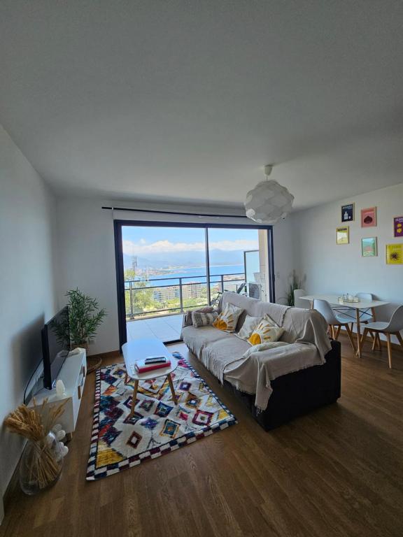 Appartement terrasse spacieuse, vue mer & clim - 4
