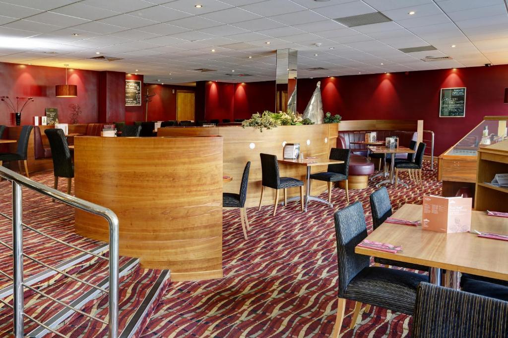 Kings Manor Hotel Breakfast Room Kings Manor Hotel Breakfast Room