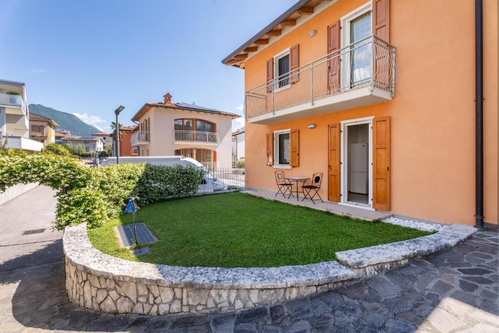 Villa Fontana w/ Private Garden - 3