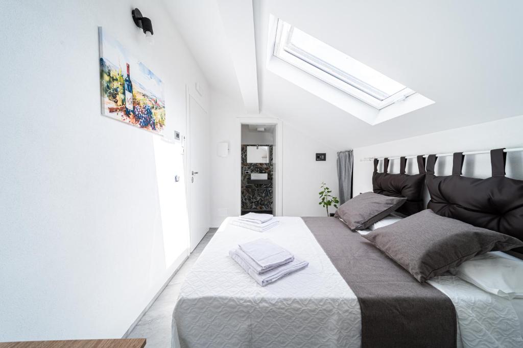 VOLCANO'S SUITE - UVA - The First Sustainable Eco - Chic Suite in Sicily - Room - 2