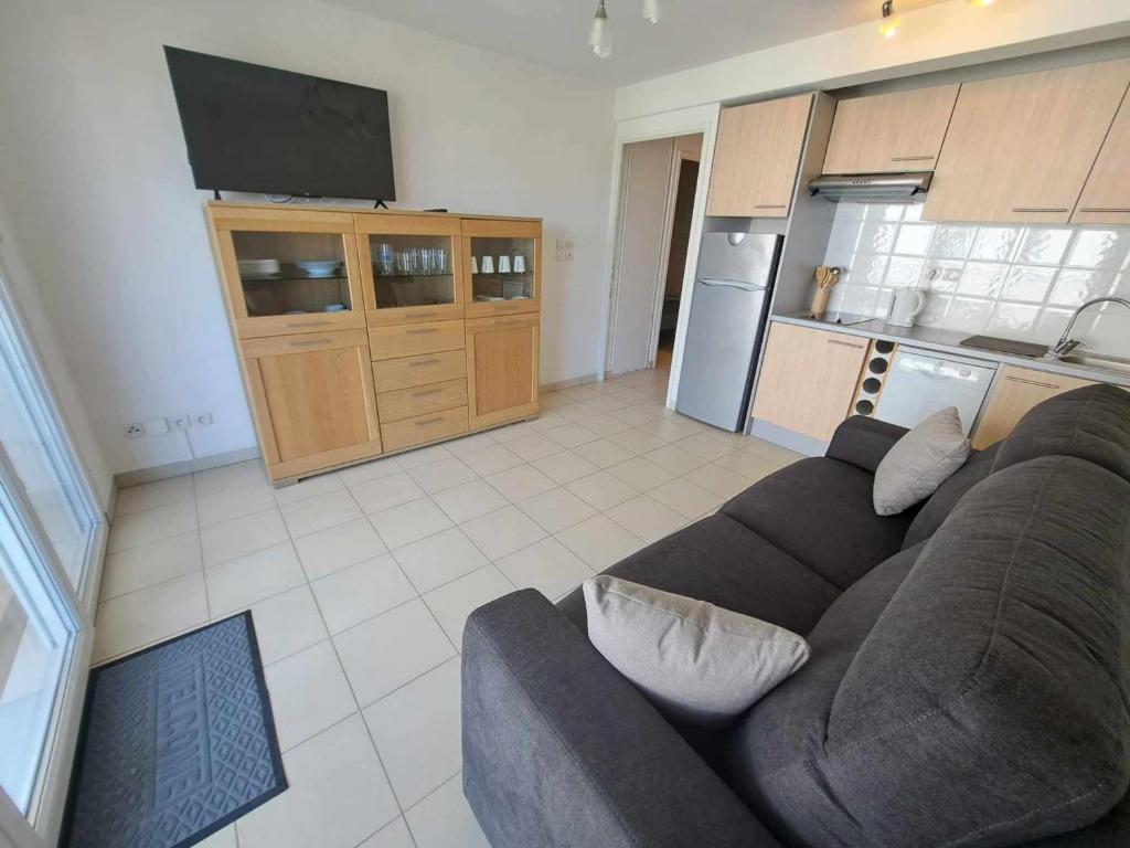 Appartement T2 avec Terrasse, Piscine et Parking Privé - Marseillan - FR-1-326-826 - 4