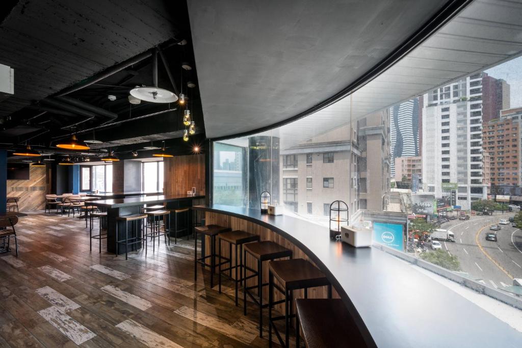 Restaurant, Calligraphy Greenway Hotel in Taichung