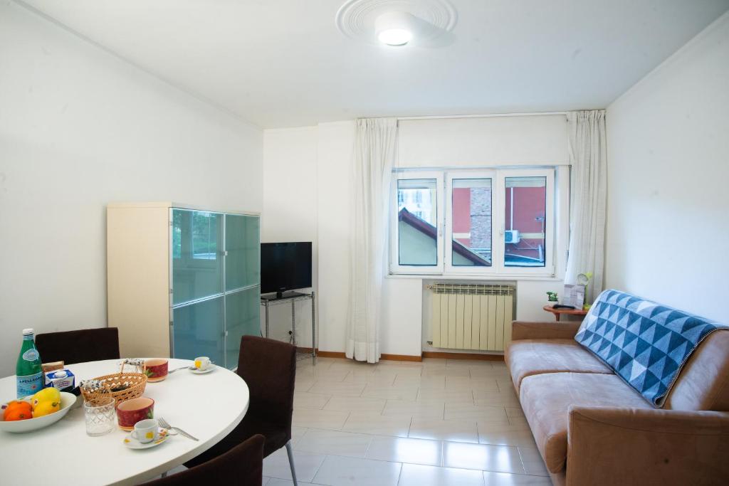 Matteo's Flat - Happy Rentals, Sanremo